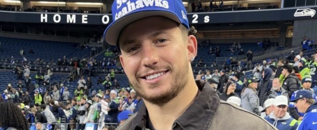 In Loving Memory of   Thomas R. Thayer