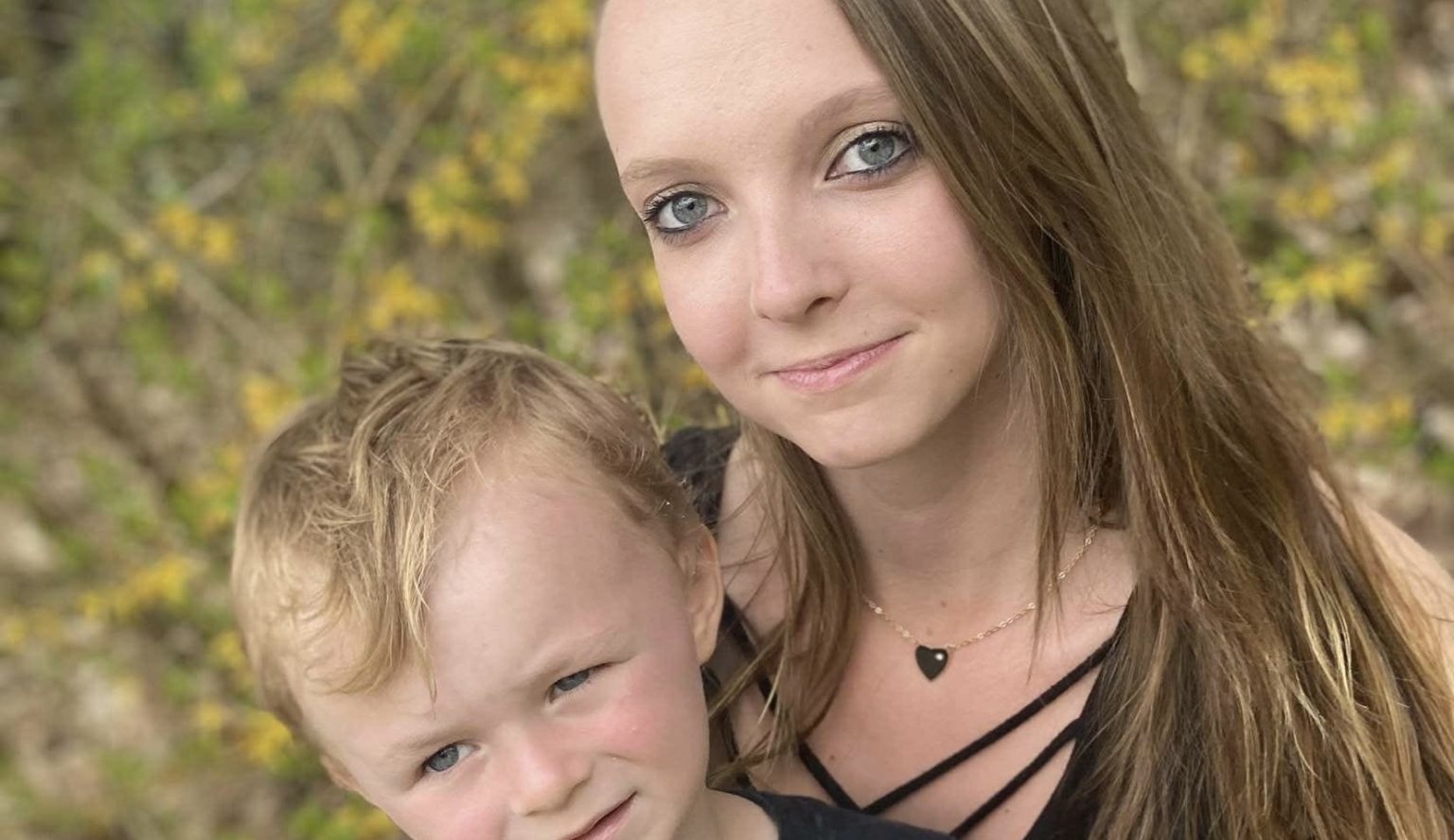 In Loving Memory of Victoria Lee Dicintio