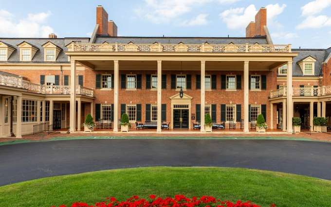 In Loving Memory: UNC-Chapel Hill Community Mourns Suspected Suicide at The Carolina Inn